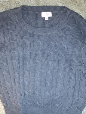 Cable-Knit Crewneck Sweater in Gray